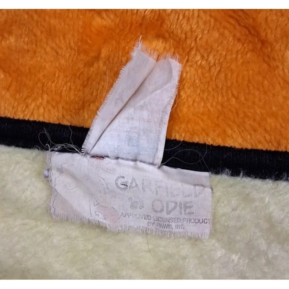 Garfield Face Fleece Throw Blanket Black Northwest Company Odie Paws 50x60 Vtg